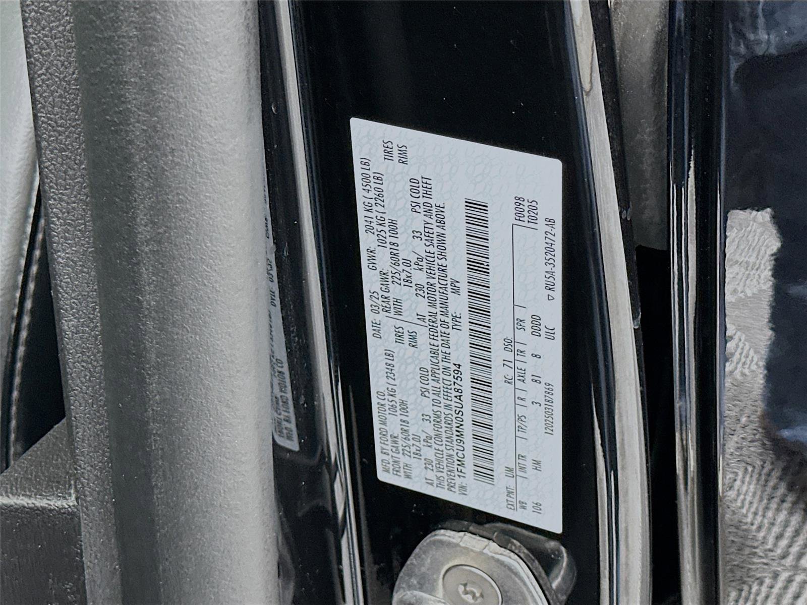 Used 2025 Ford Escape ST-Line image 28