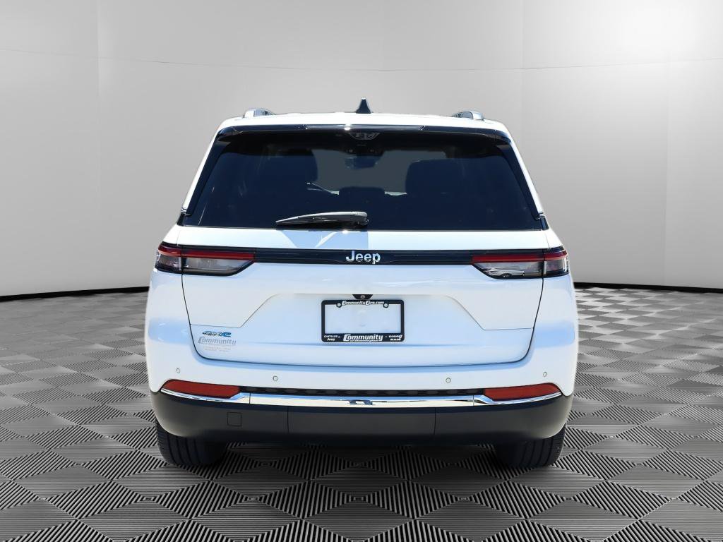 Used 2023 Jeep Grand Cherokee 4WD 4xe w/ Luxury Tech Group II image 6