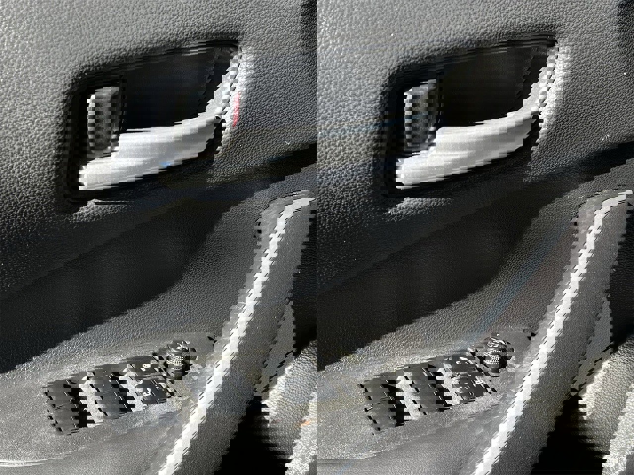 Used 2024 Toyota Corolla SE image 21