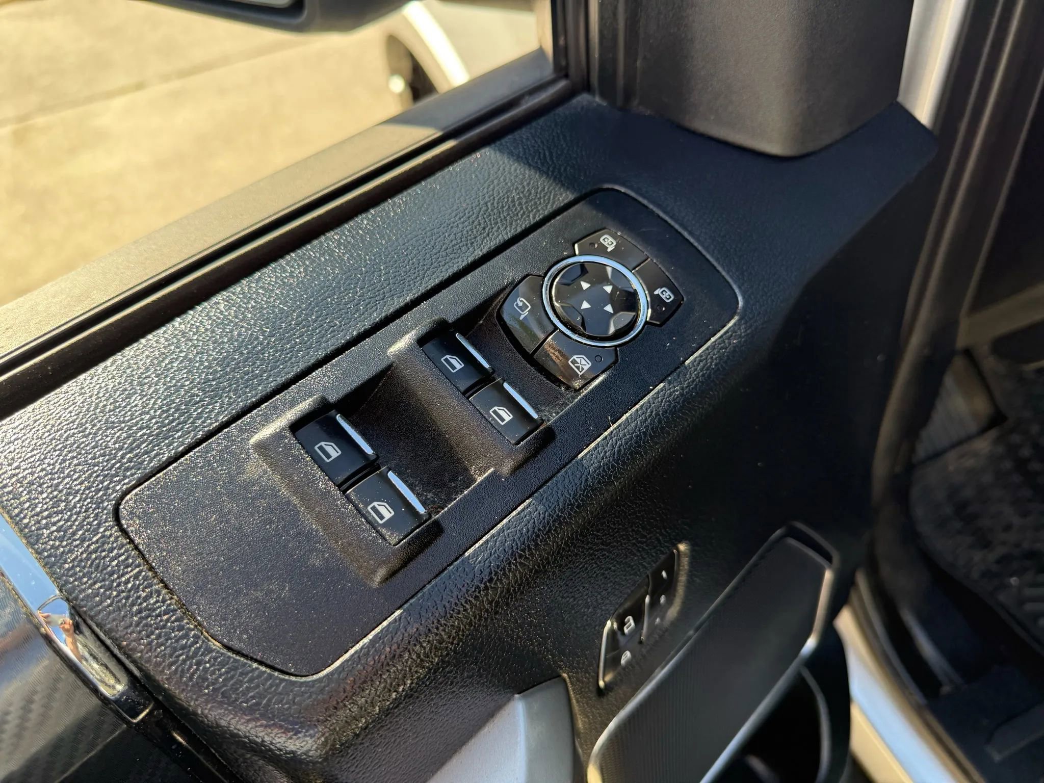 Used 2020 Ford F150 Lariat w/ Equipment Group 502A Luxury image 22