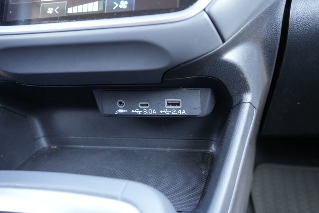 Used 2024 Subaru Crosstrek 2.0i Premium image 33