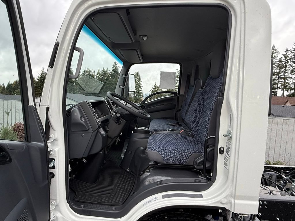 New 2025 Chevrolet Low Cab Forward RWD image 5