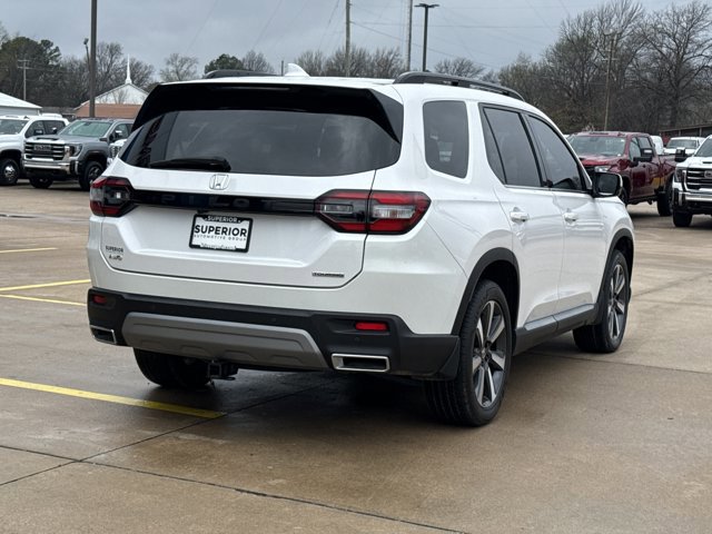 Used 2023 Honda Pilot Touring image 3