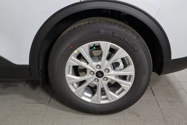 New 2026 Ford Escape Active image 17