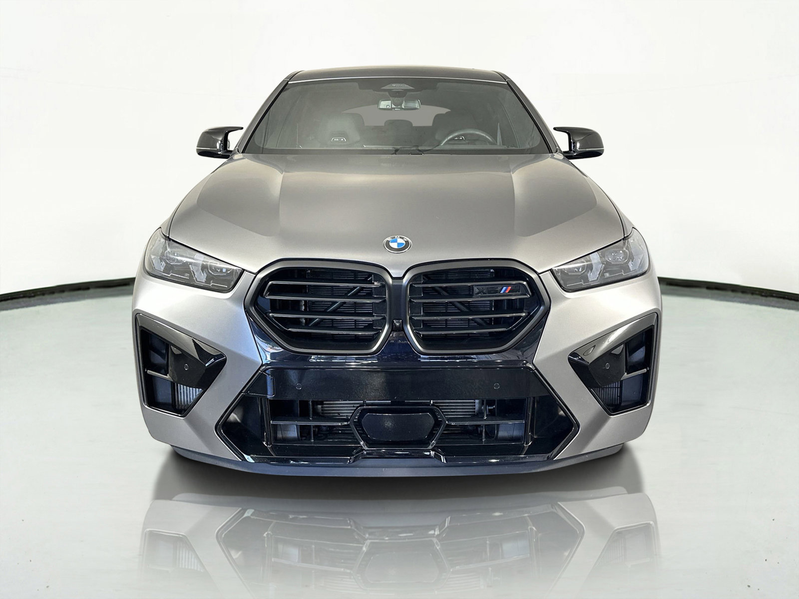 Used 2025 BMW X6 M Competition w/ Executive Package image 3