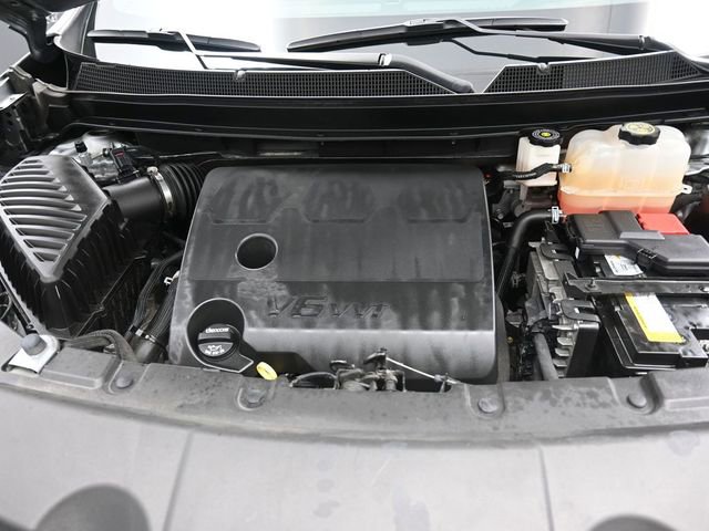 Used 2023 Chevrolet Traverse RS w/ LPO, Floor Liner Package image 32