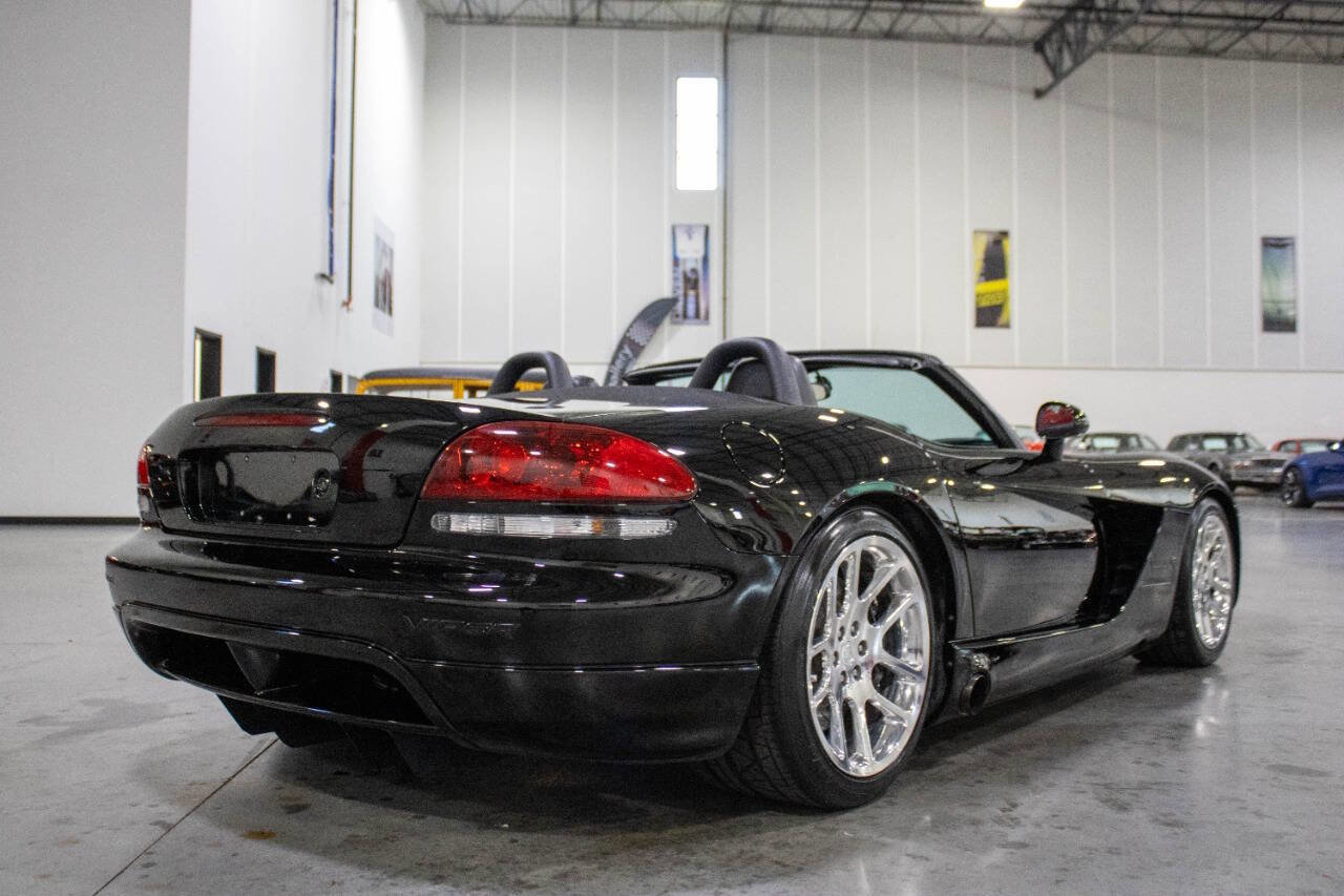 Used 2003 Dodge Viper SRT-10 image 7