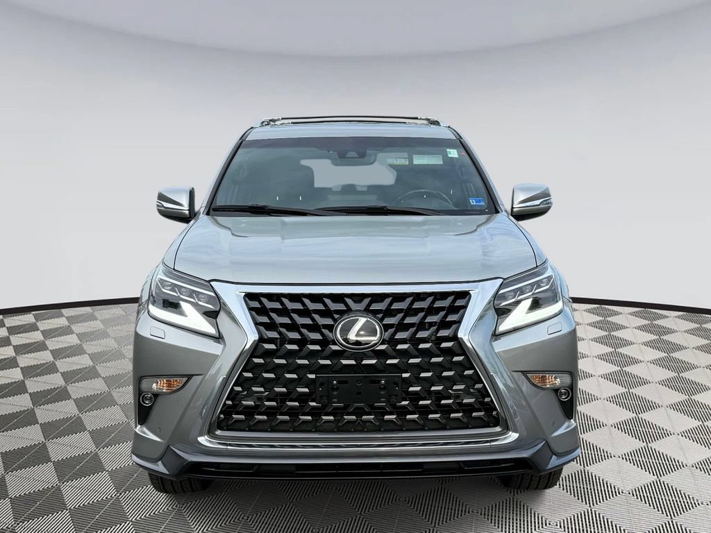Used 2023 Lexus GX 460 Premium w/ Accessory Package AWD/4WD image 6