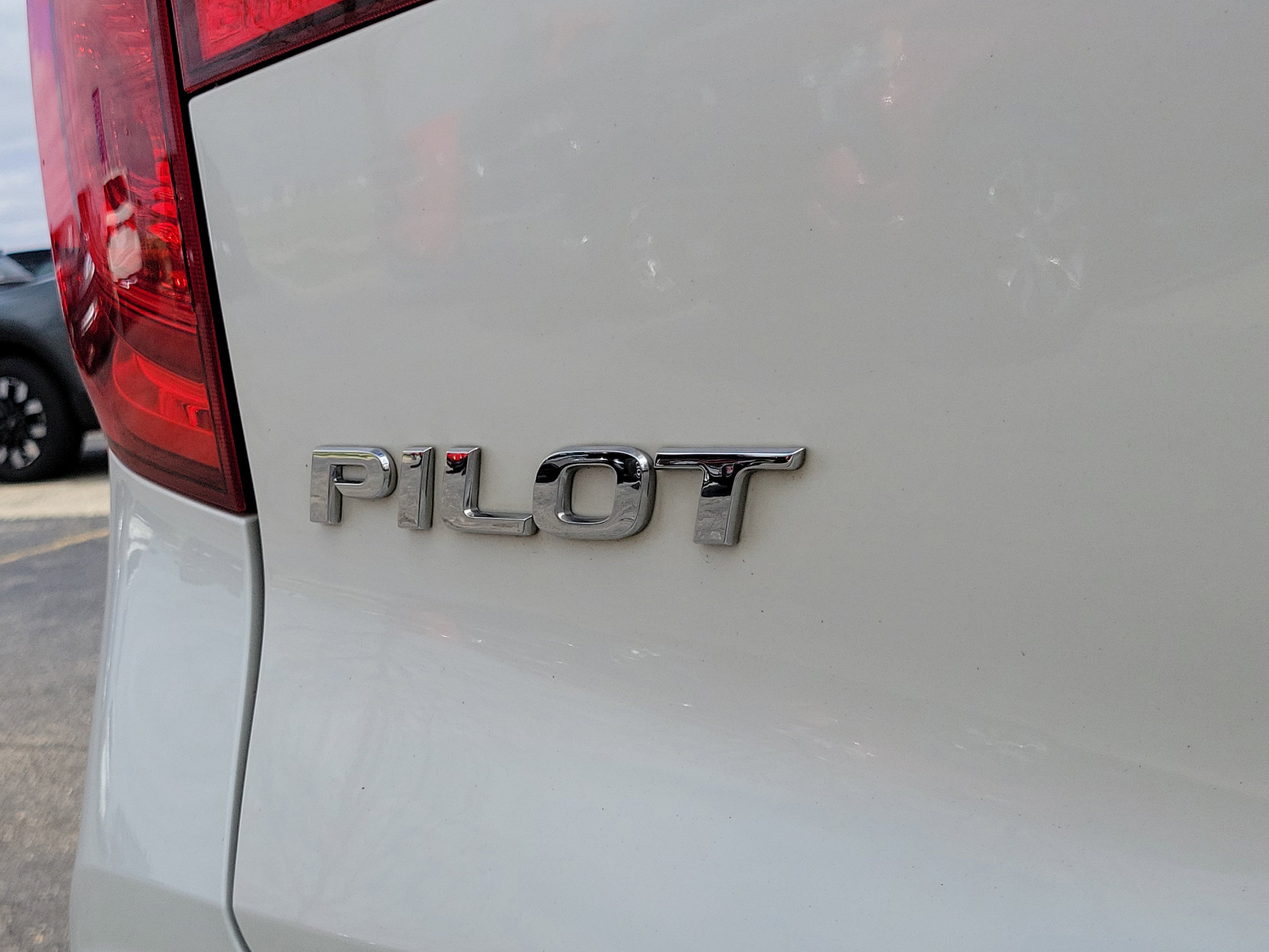 Used 2017 Honda Pilot EX-L image 6