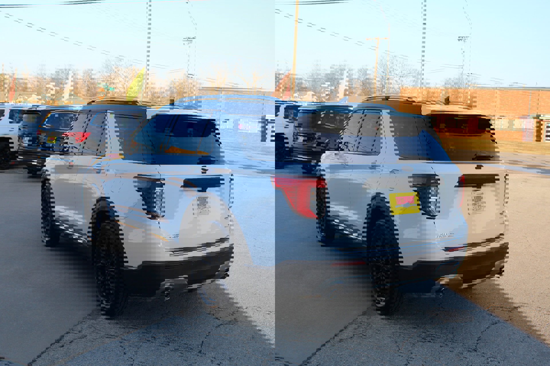 Used 2020 Ford Explorer Limited image 7