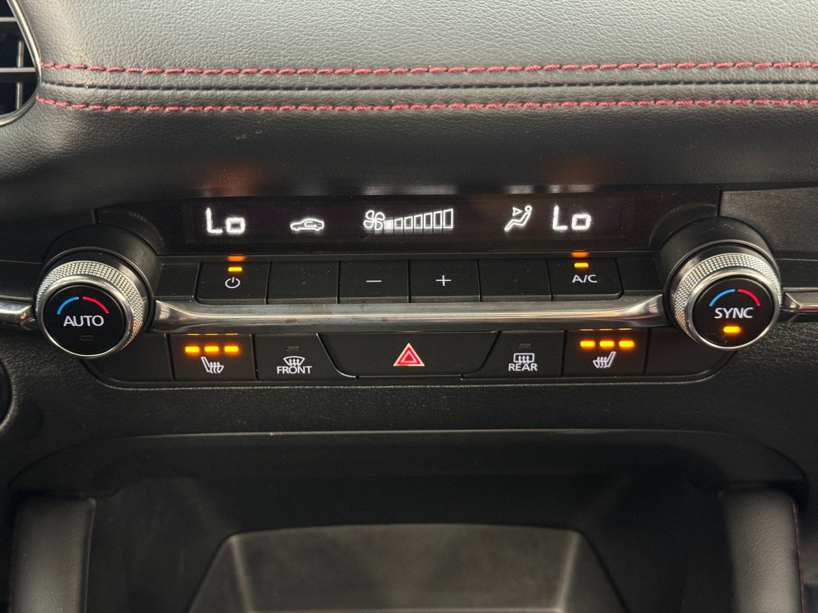 Used 2023 MAZDA MAZDA3 s image 28