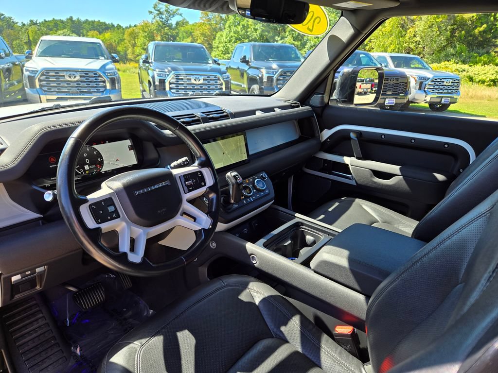 Used 2023 Land Rover Defender 90 S AWD/4WD image 13