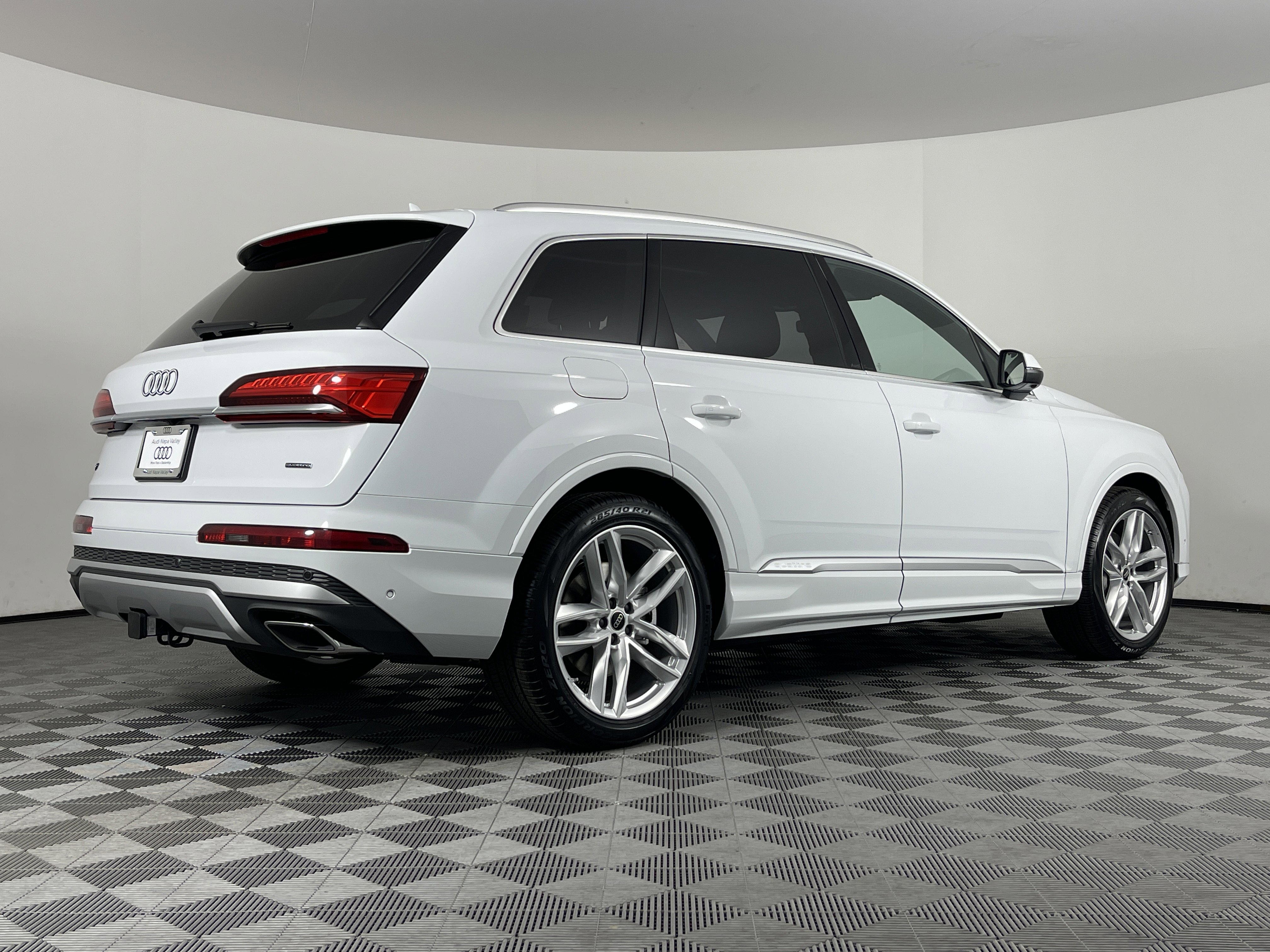 New 2025 Audi Q7 3.0T Premium Plus image 16