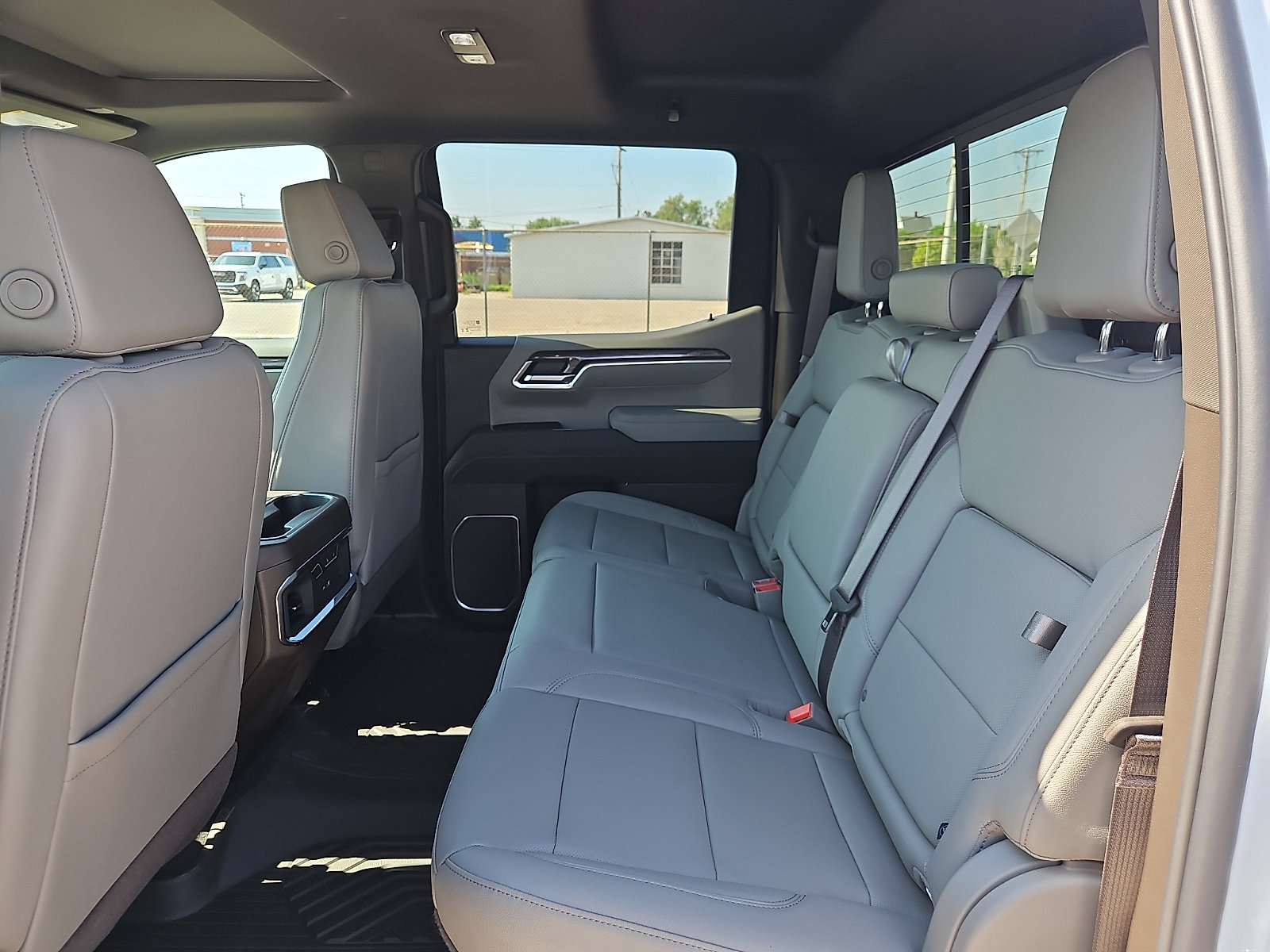 New 2026 Chevrolet Silverado 1500 LTZ w/ LTZ Premium Package AWD/4WD image 11
