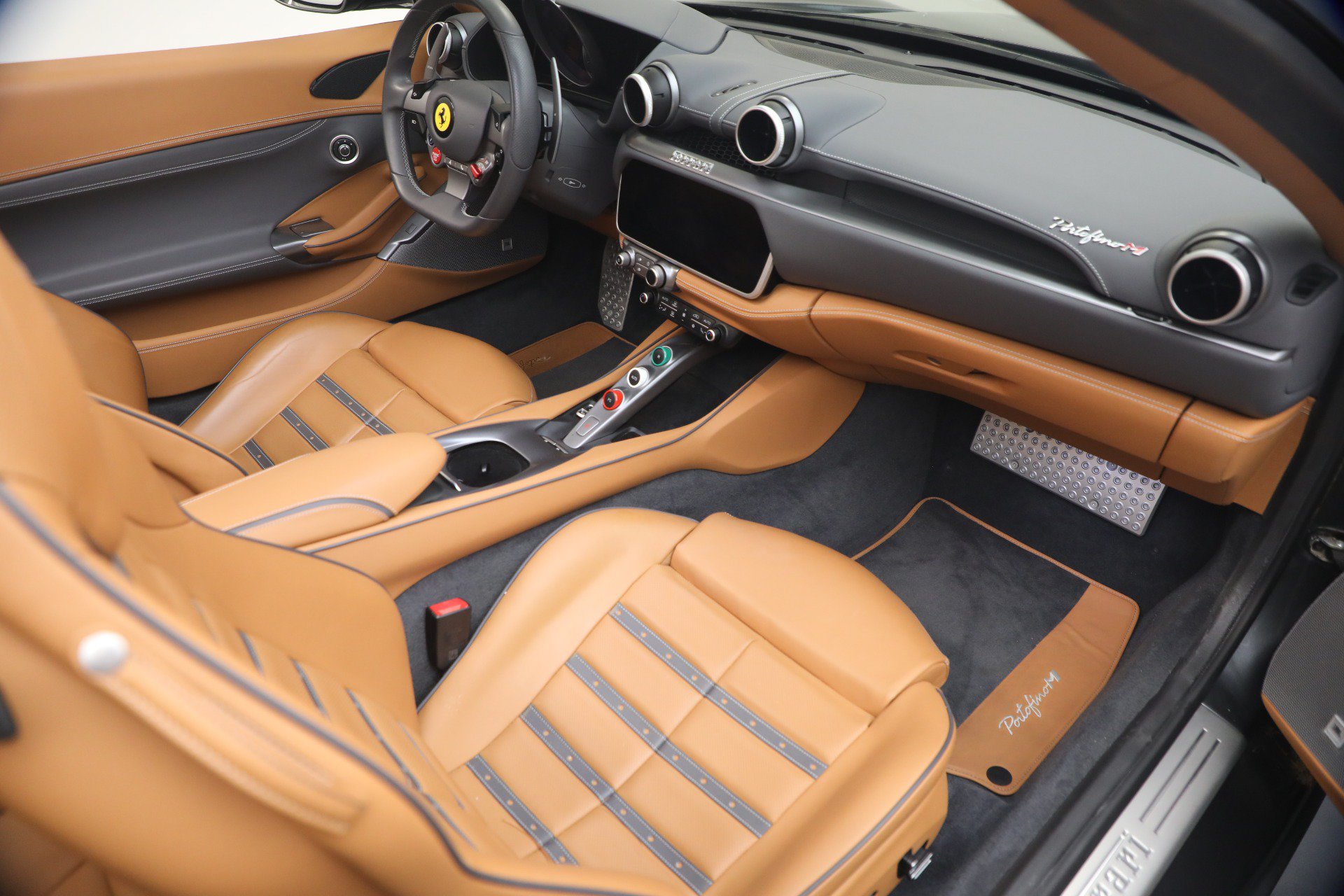 Certified 2022 Ferrari Portofino M RWD image 17