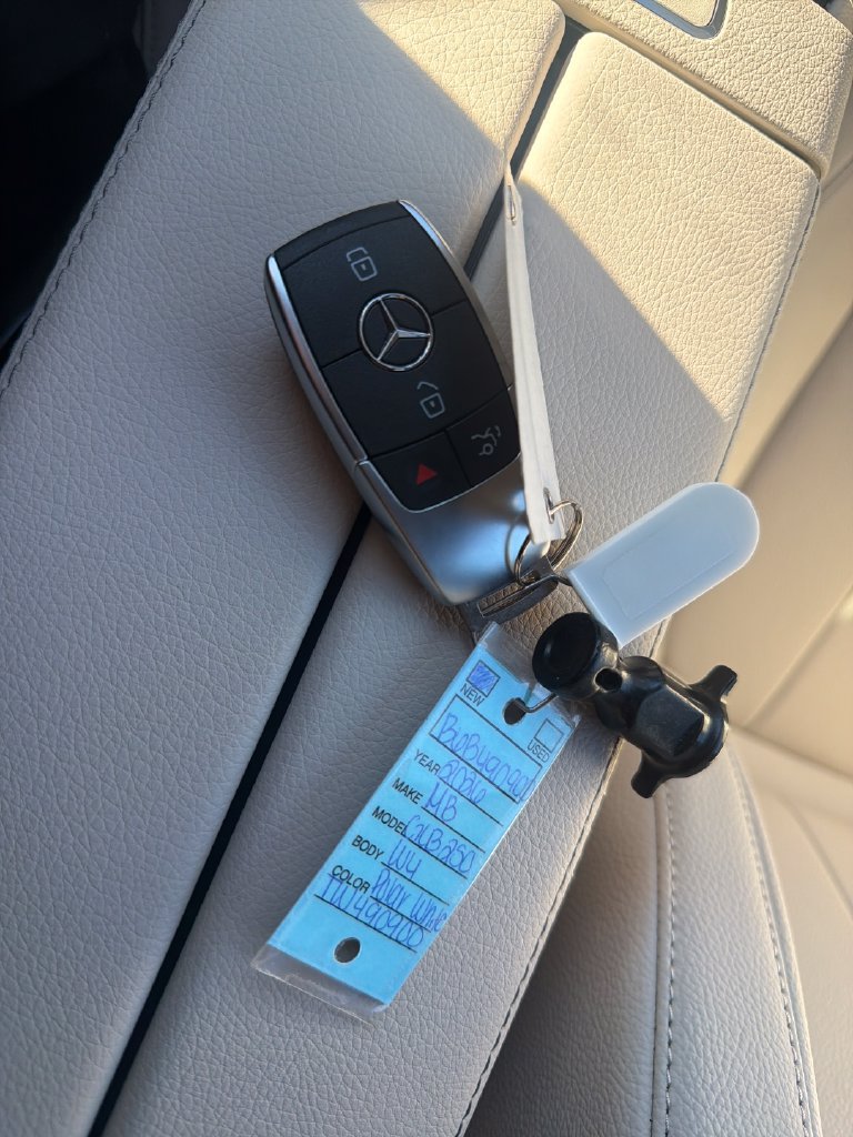 New 2026 Mercedes-Benz GLB 250 4MATIC image 9