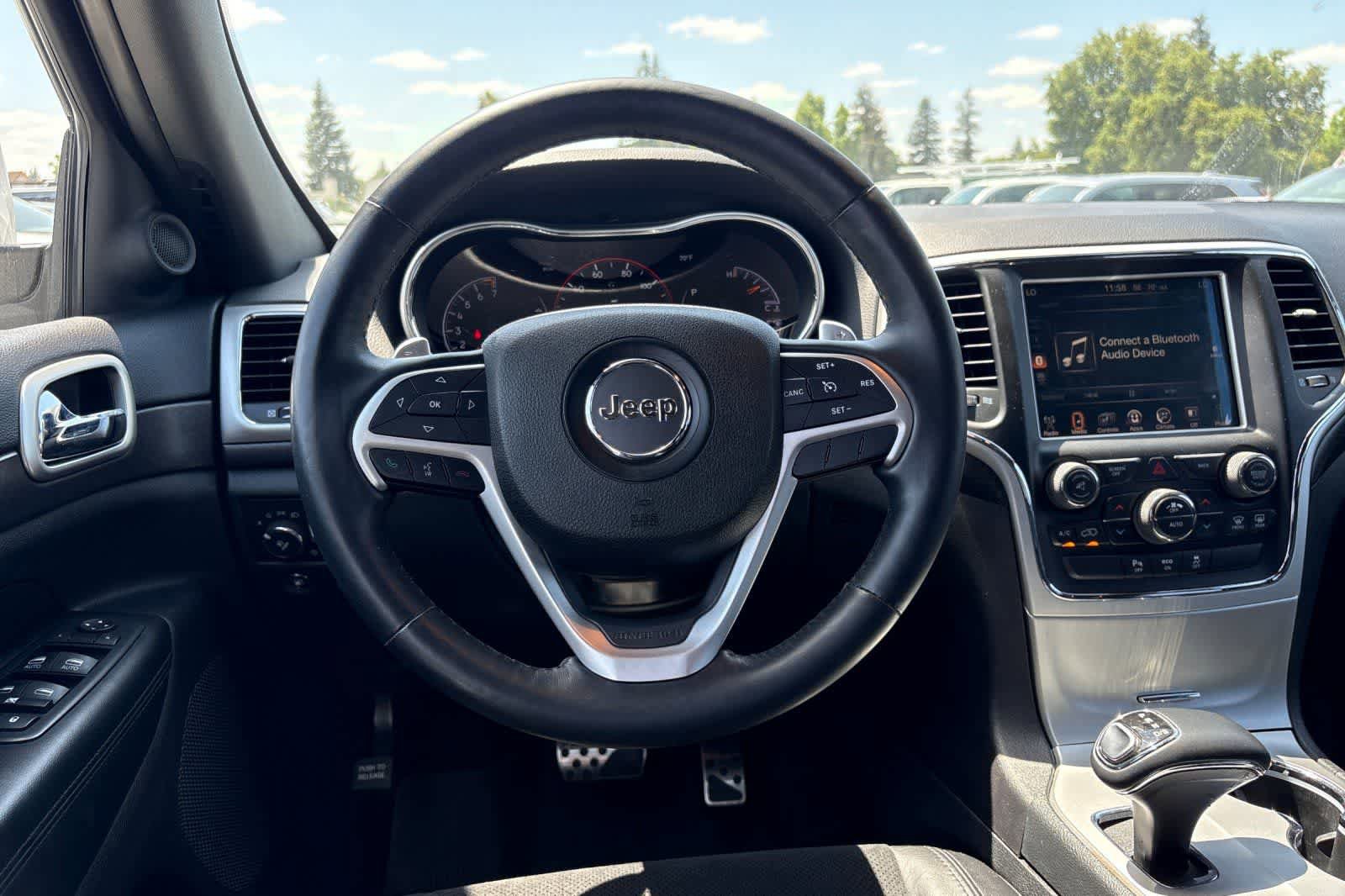 Used 2015 Jeep Grand Cherokee Altitude RWD image 16