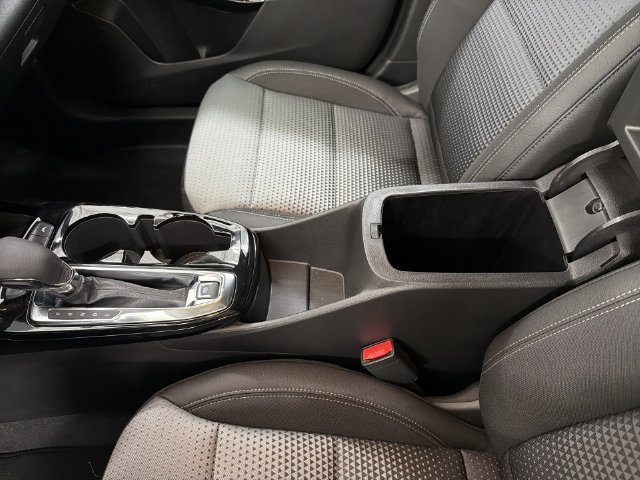 Certified 2026 Chevrolet Trax LT w/ Sunroof Package FWD image 23