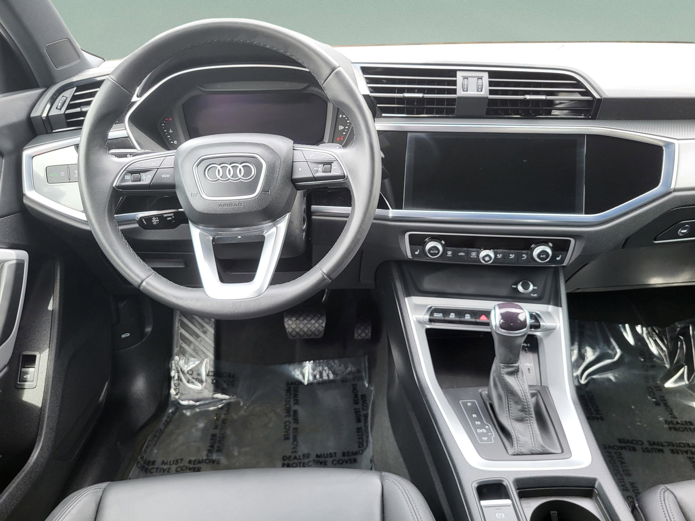 Used 2025 Audi Q3 2.0T Premium image 52