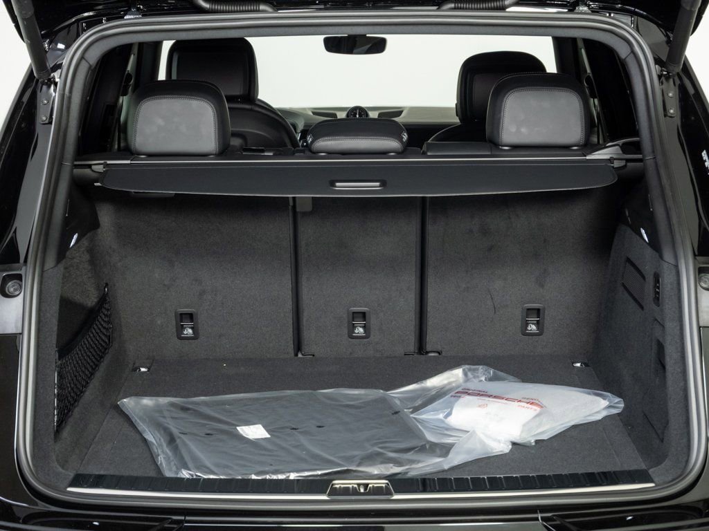 New 2026 Porsche Cayenne image 31