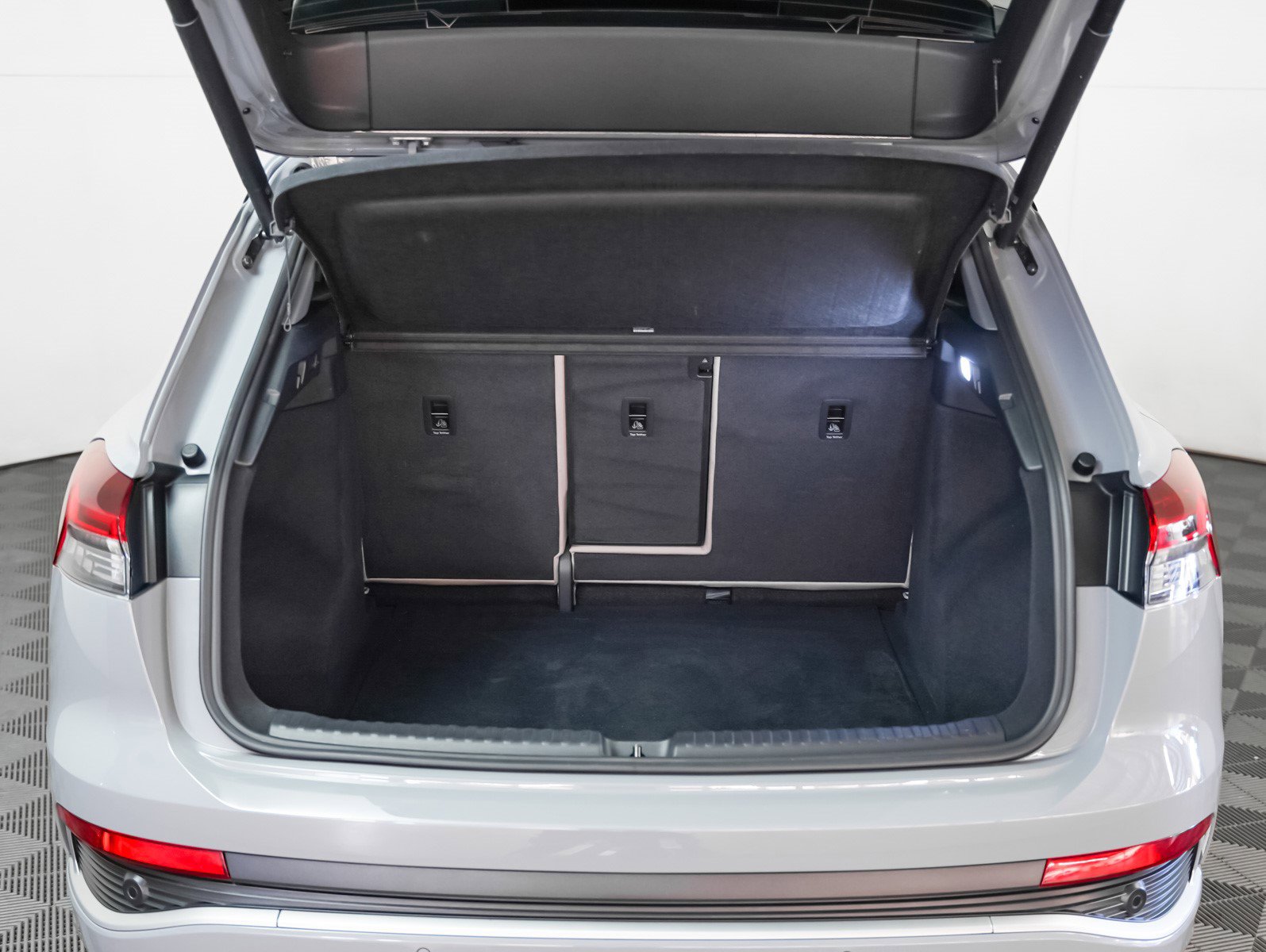 Certified 2023 Audi Q4 e-tron Premium image 12