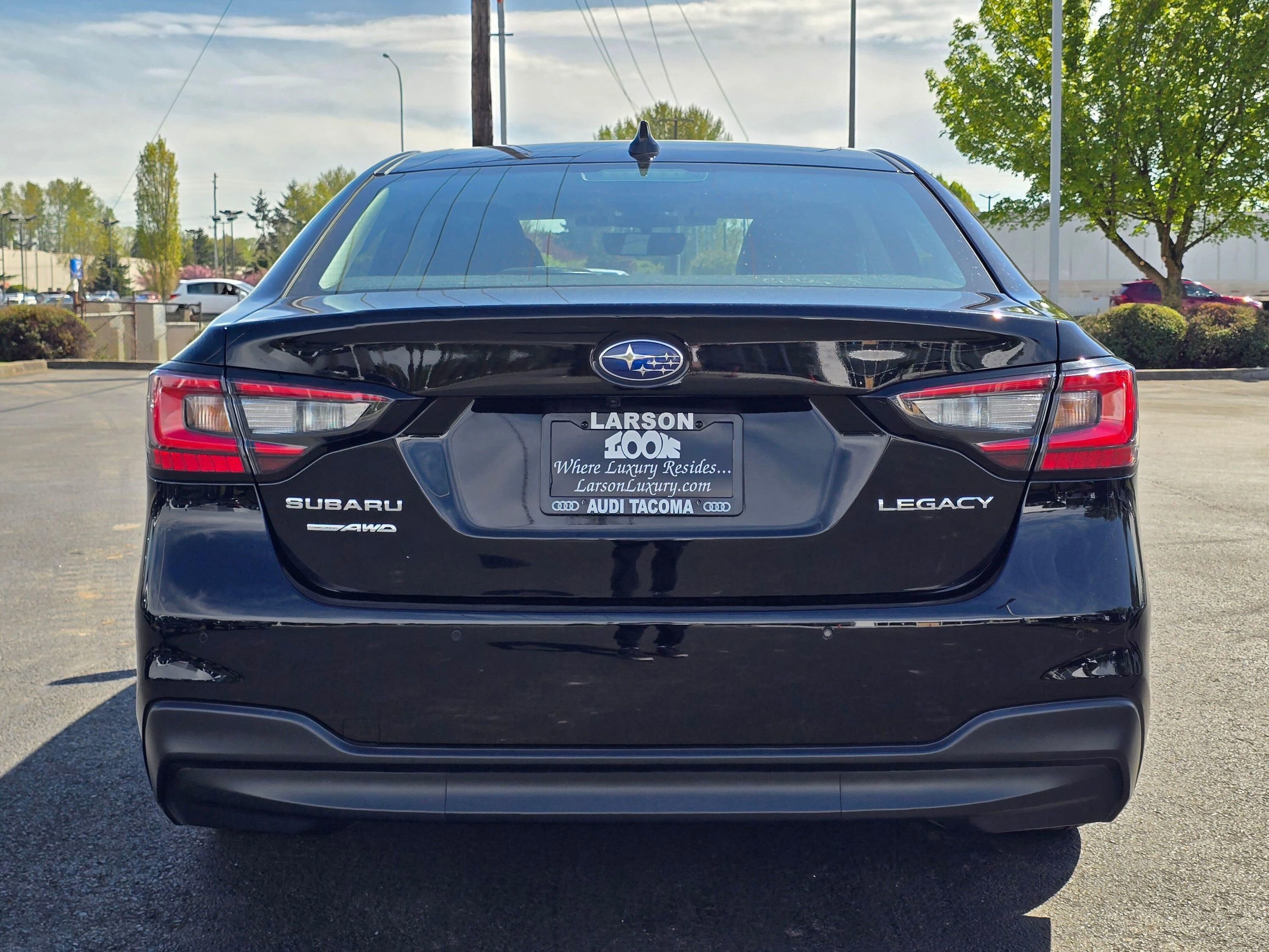 Used 2023 Subaru Legacy Limited AWD/4WD image 4