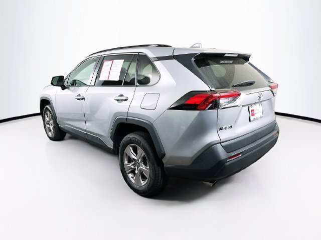 Used 2023 Toyota RAV4 XLE AWD/4WD image 5