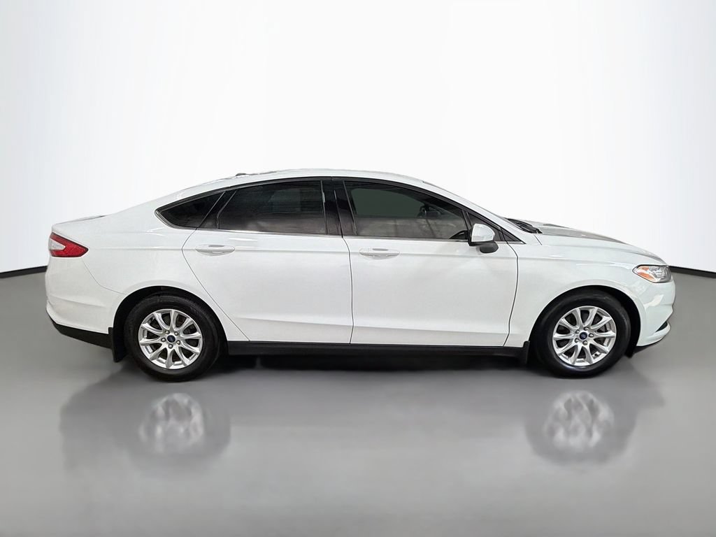 Used 2015 Ford Fusion S FWD image 10
