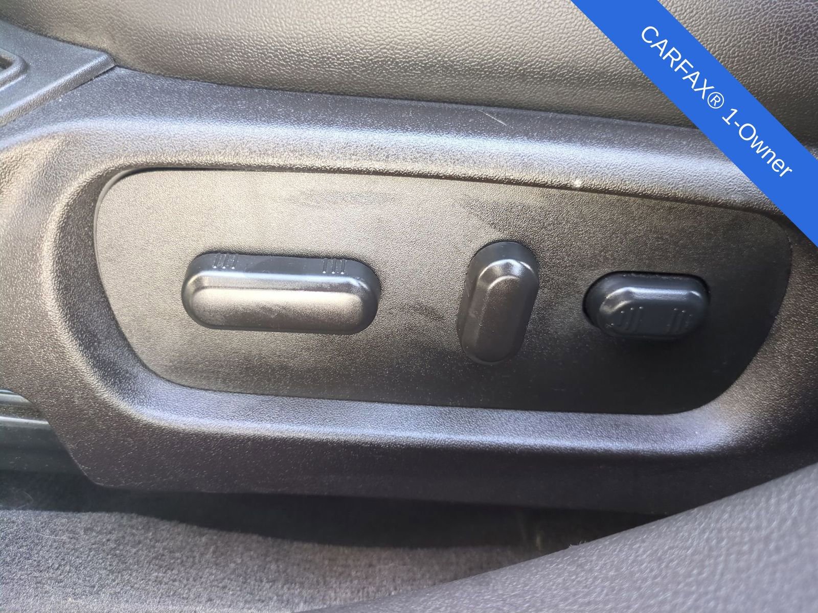 Used 2018 Ford Taurus Limited w/ Driver Assist Package image 22