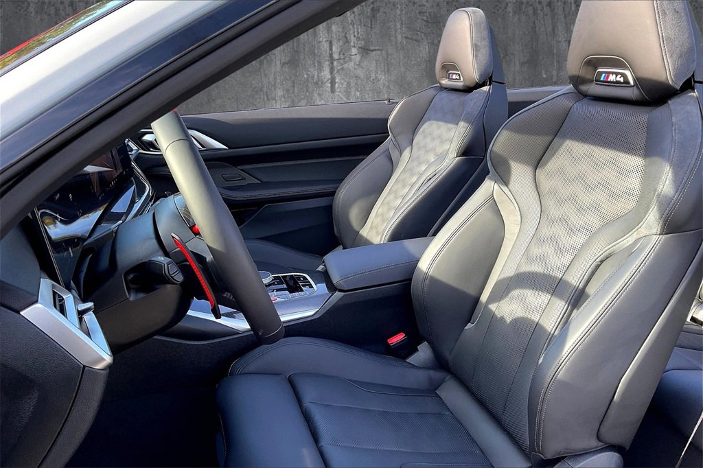 Used 2026 BMW M4 xDrive Competition w/ Executive Package image 18