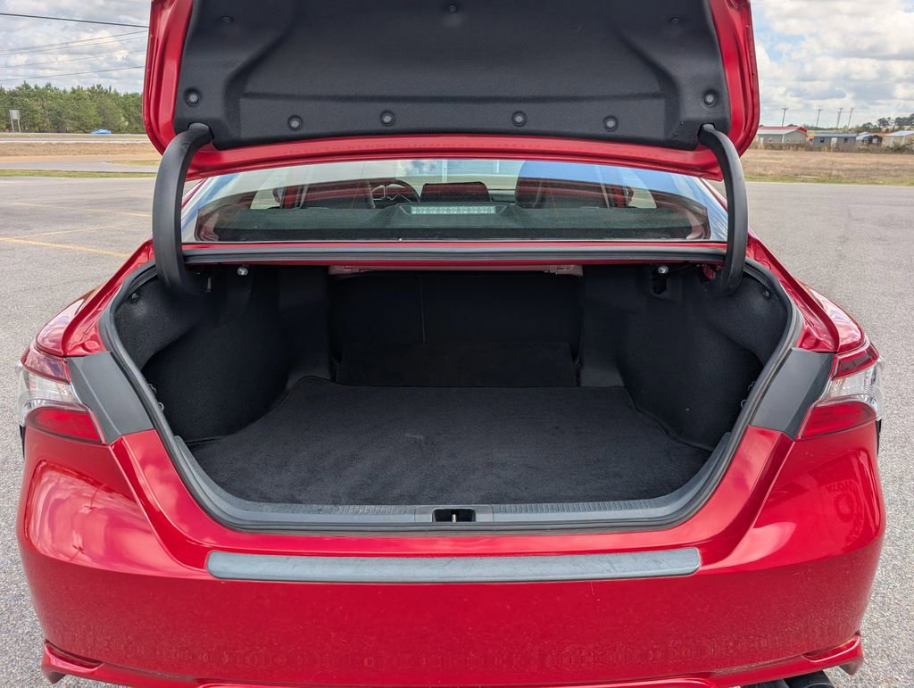 Used 2023 Toyota Camry SE w/ Convenience Package image 32