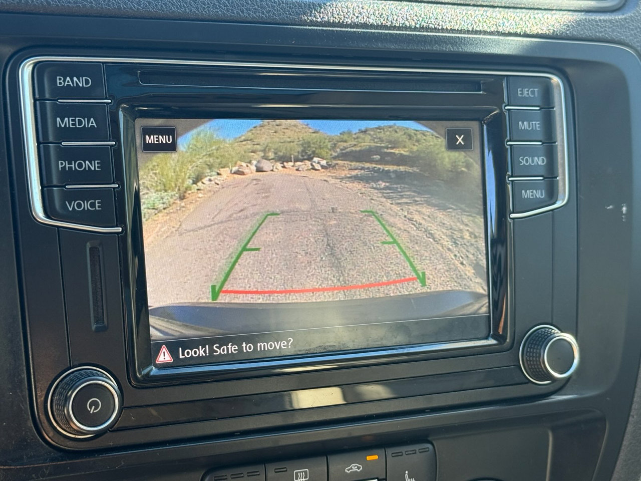 Used 2017 Volkswagen Jetta SE image 25