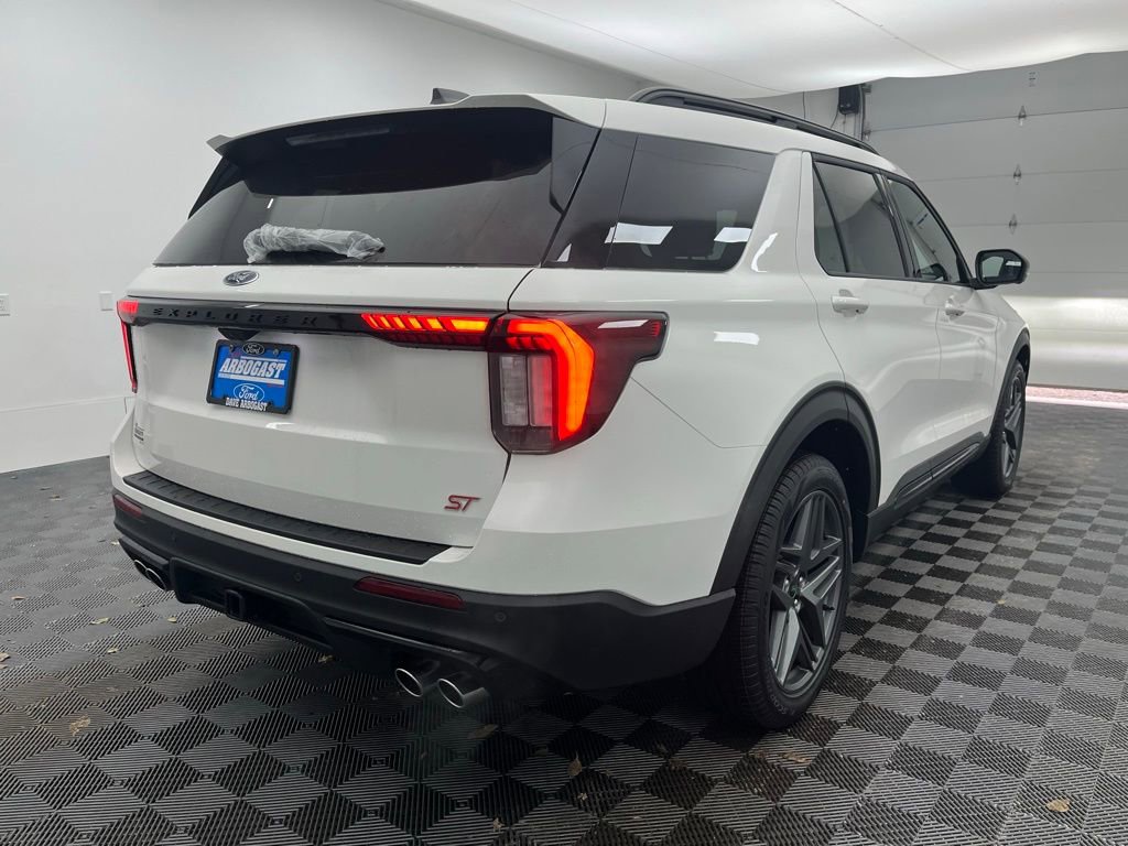 New 2026 Ford Explorer ST w/ Sun And Sound Package image 9