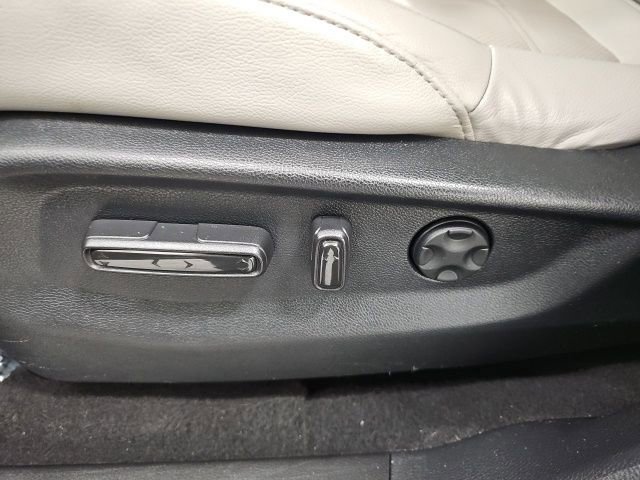 Used 2017 Honda CR-V Touring image 16