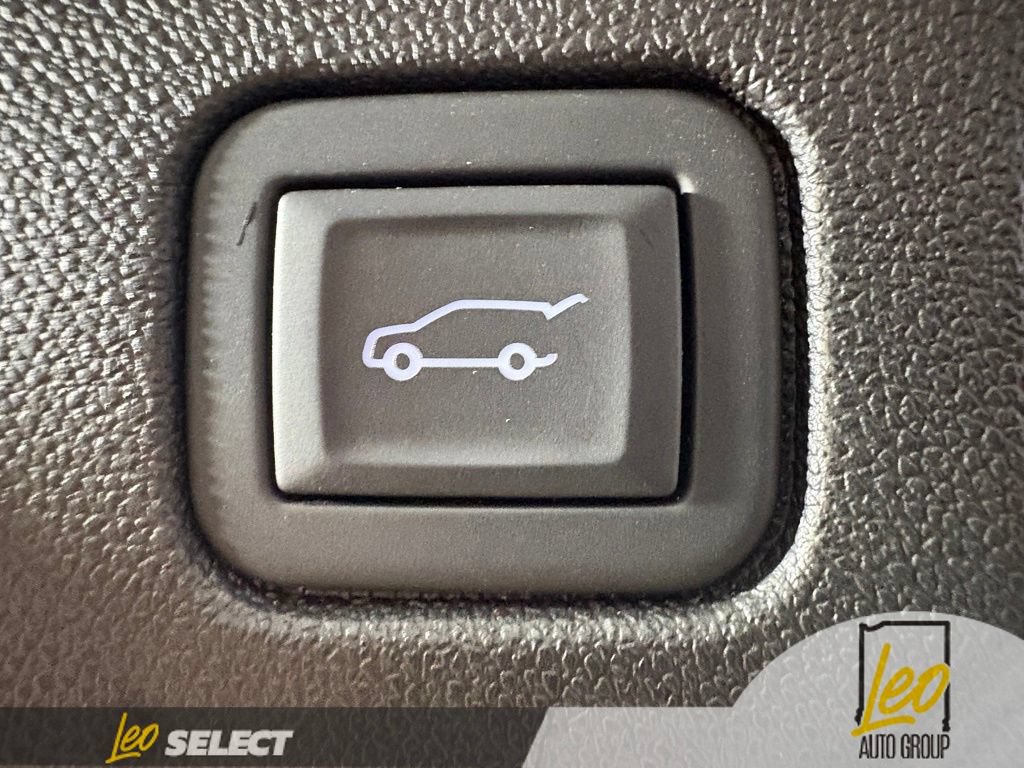 Used 2024 Chevrolet Equinox LT FWD image 22