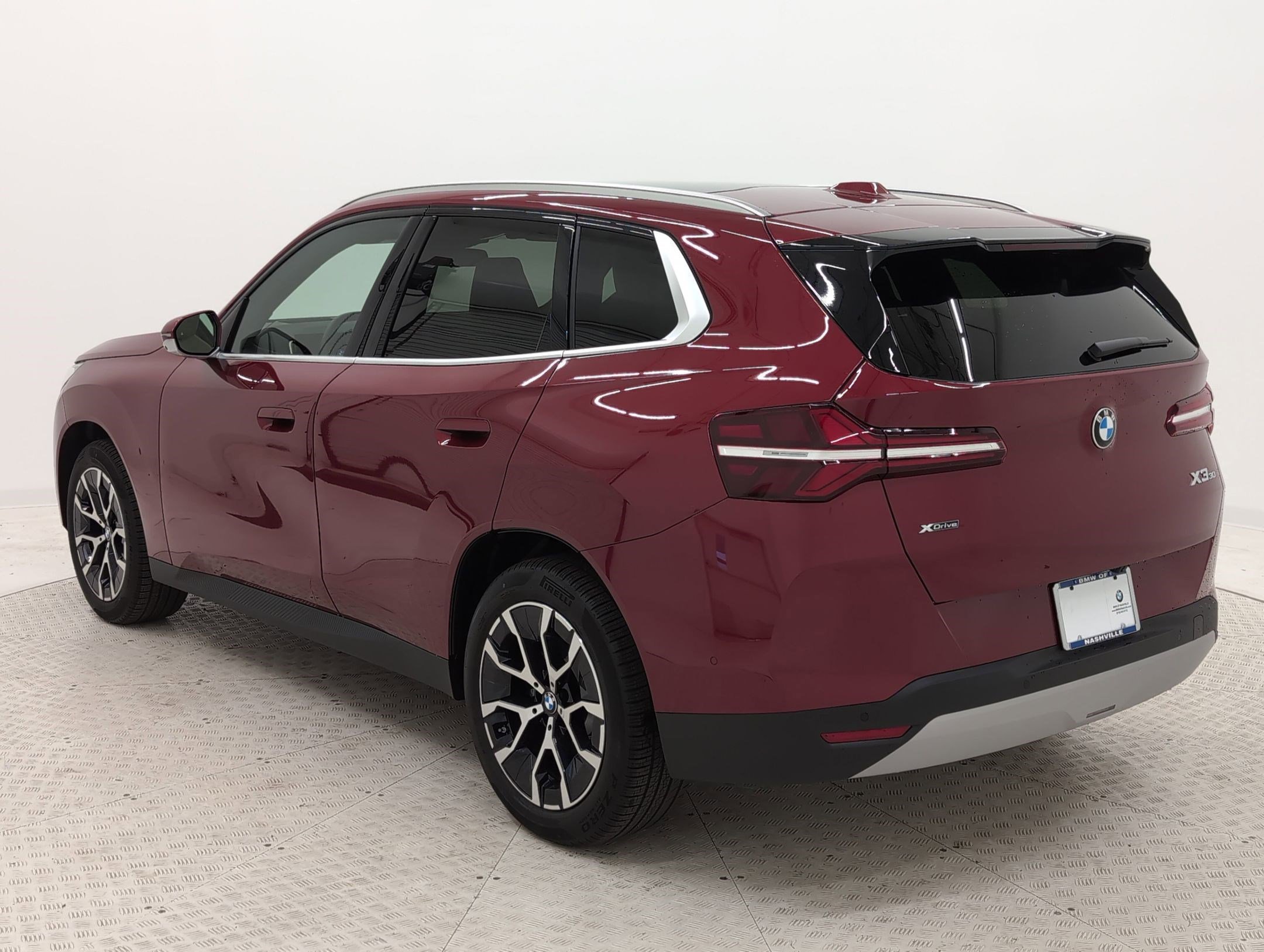 Used 2025 BMW X3 xDrive30i w/ Premium Package AWD/4WD image 3