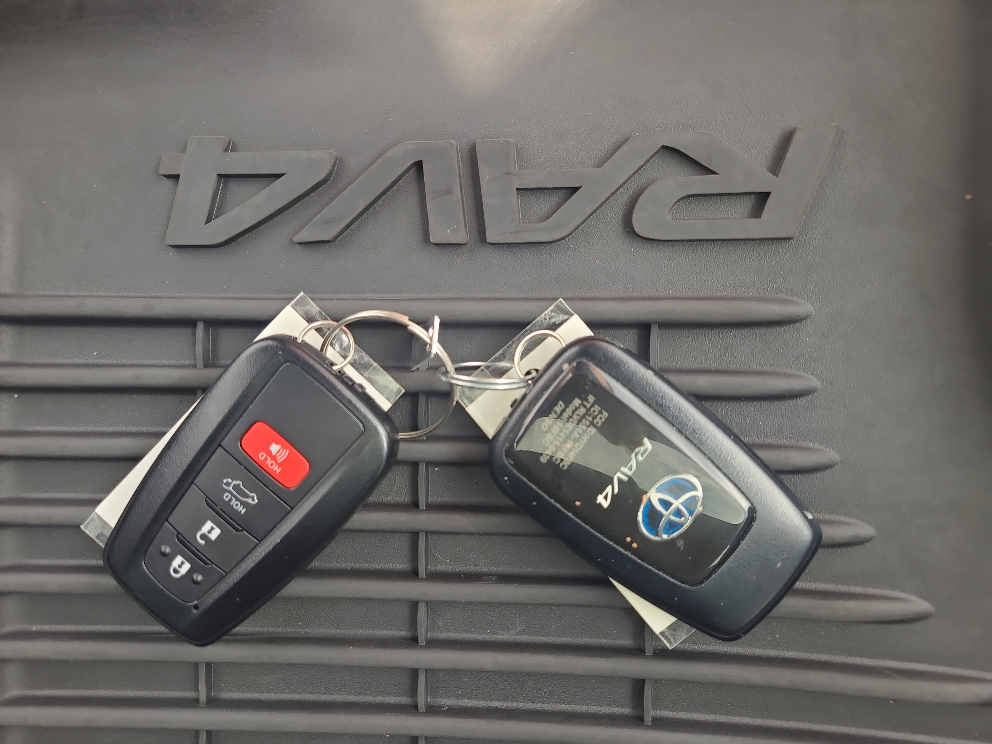 Certified 2022 Toyota RAV4 XSE AWD/4WD image 31