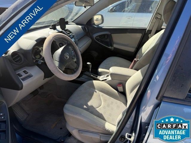 Used 2009 Toyota RAV4 2WD V6 w/ Tow Prep Pkg image 5