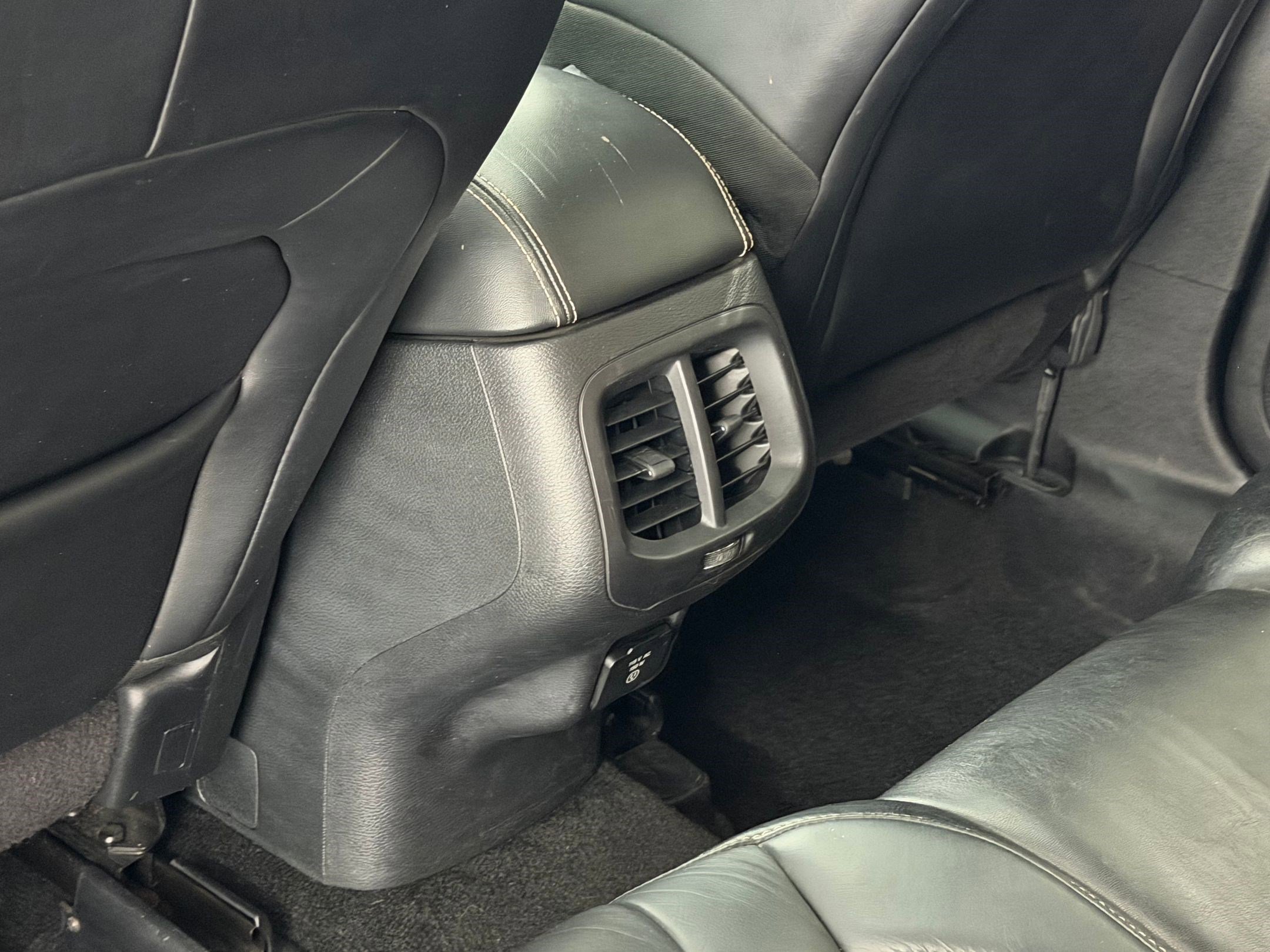 Used 2014 Jeep Cherokee Limited FWD image 21