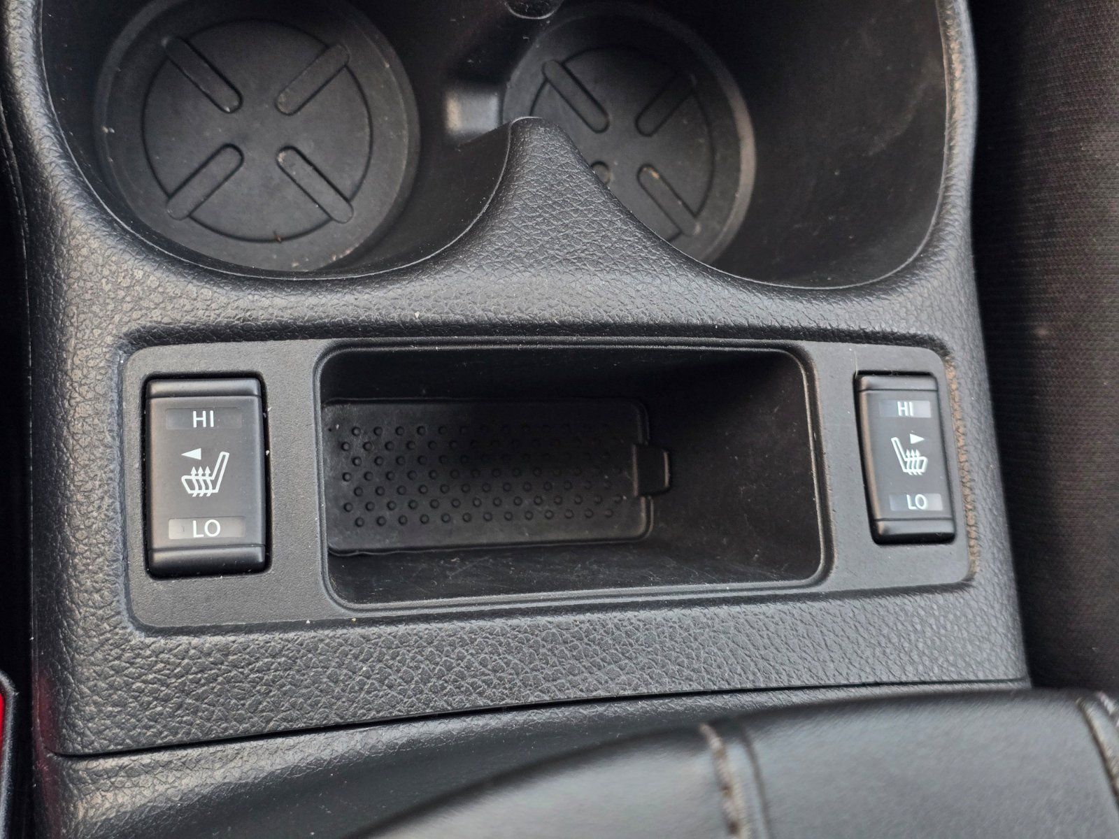 Used 2020 Nissan Rogue SV w/ Sun & Sound Touring Package FWD image 22