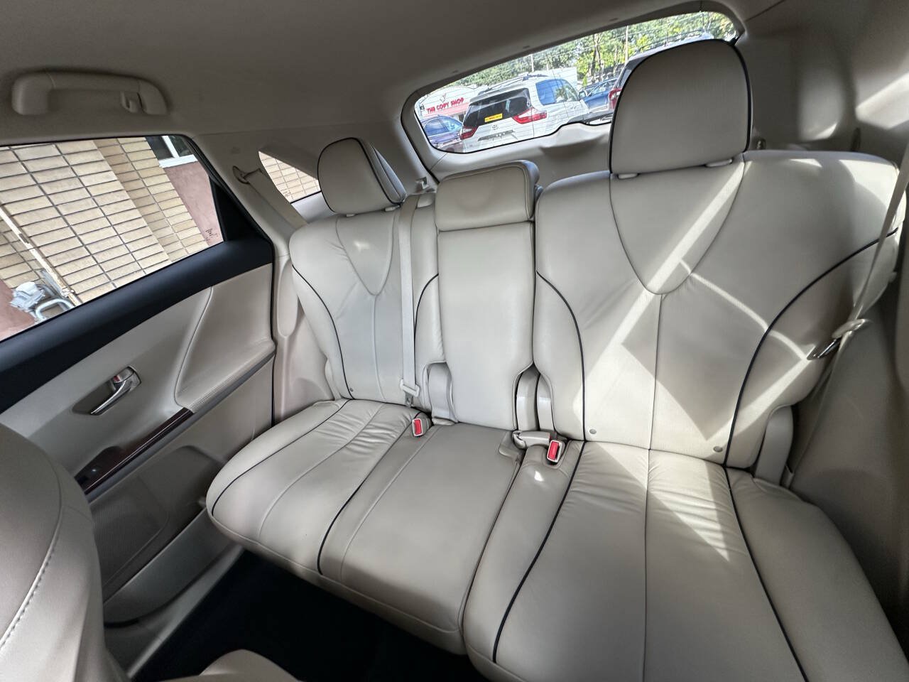 Used 2009 Toyota Venza AWD w/ Comfort Pkg image 11