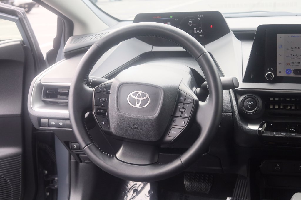 Used 2025 Toyota Prius LE FWD image 16