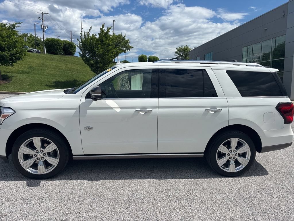 Used 2022 Ford Expedition King Ranch AWD/4WD image 9