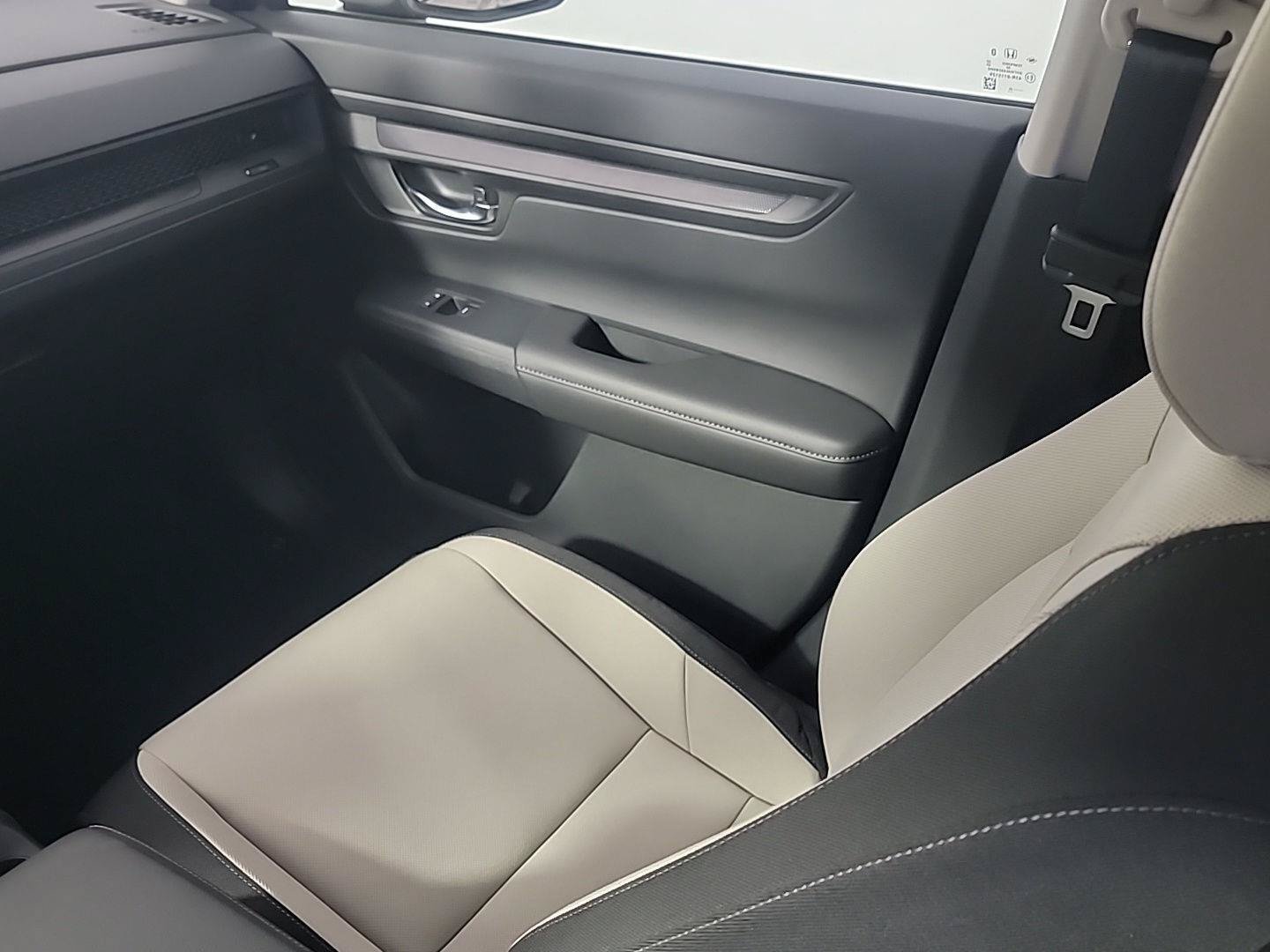 Certified 2025 Honda CR-V EX image 21