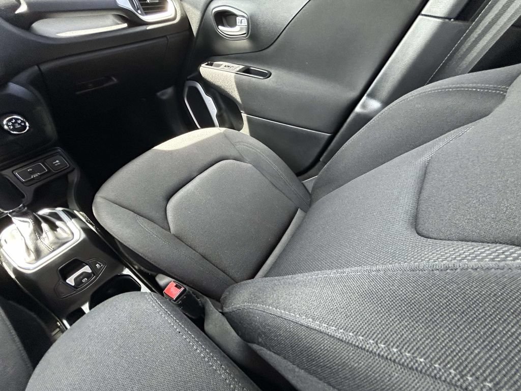 Used 2018 Jeep Renegade Sport w/ Power & Air Group FWD image 14