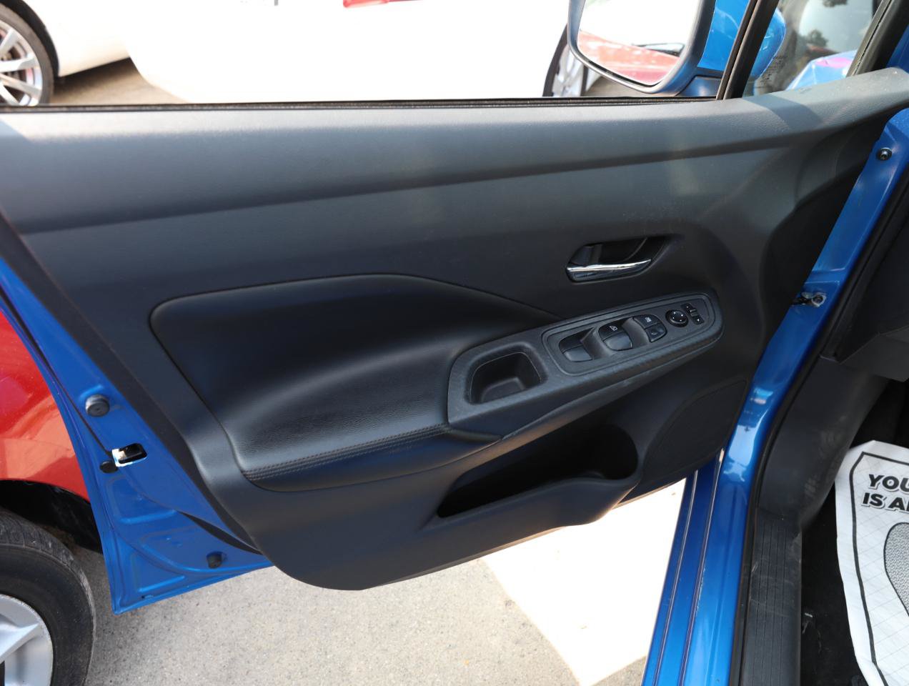 Used 2020 Nissan Versa SV FWD image 12
