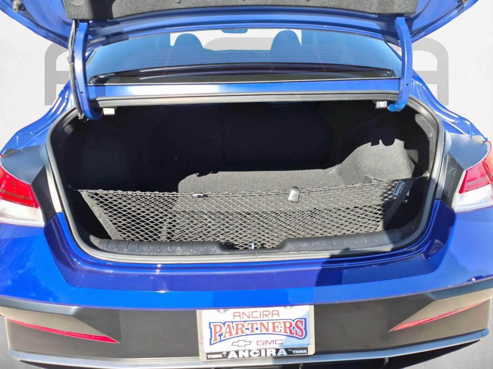 Used 2025 Hyundai Elantra SEL image 12