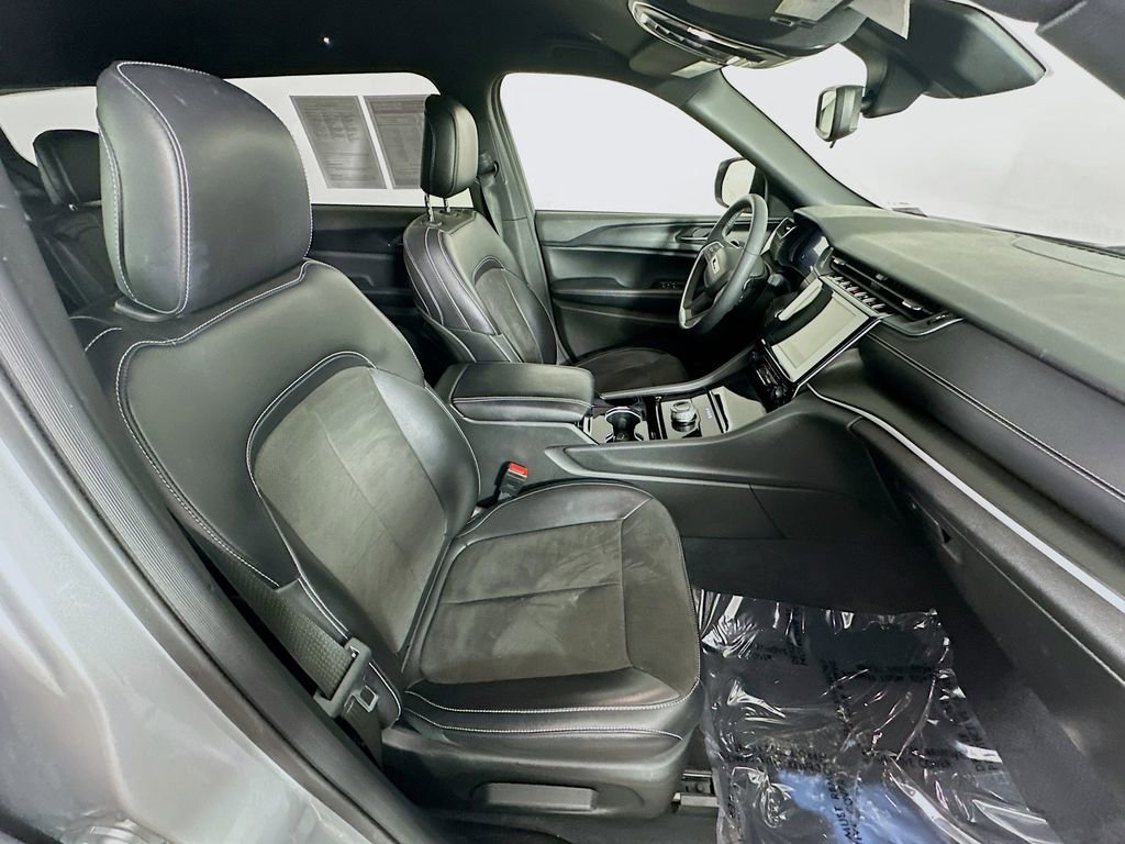 Certified 2023 Jeep Grand Cherokee L Altitude image 40