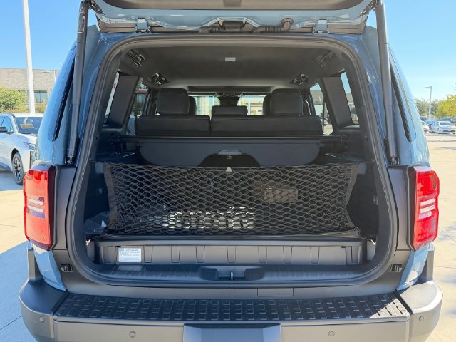 New 2027 Toyota Land Cruiser w/ Premium Package AWD/4WD image 8