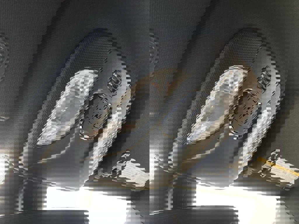 Used 2025 Jeep Compass Limited image 28